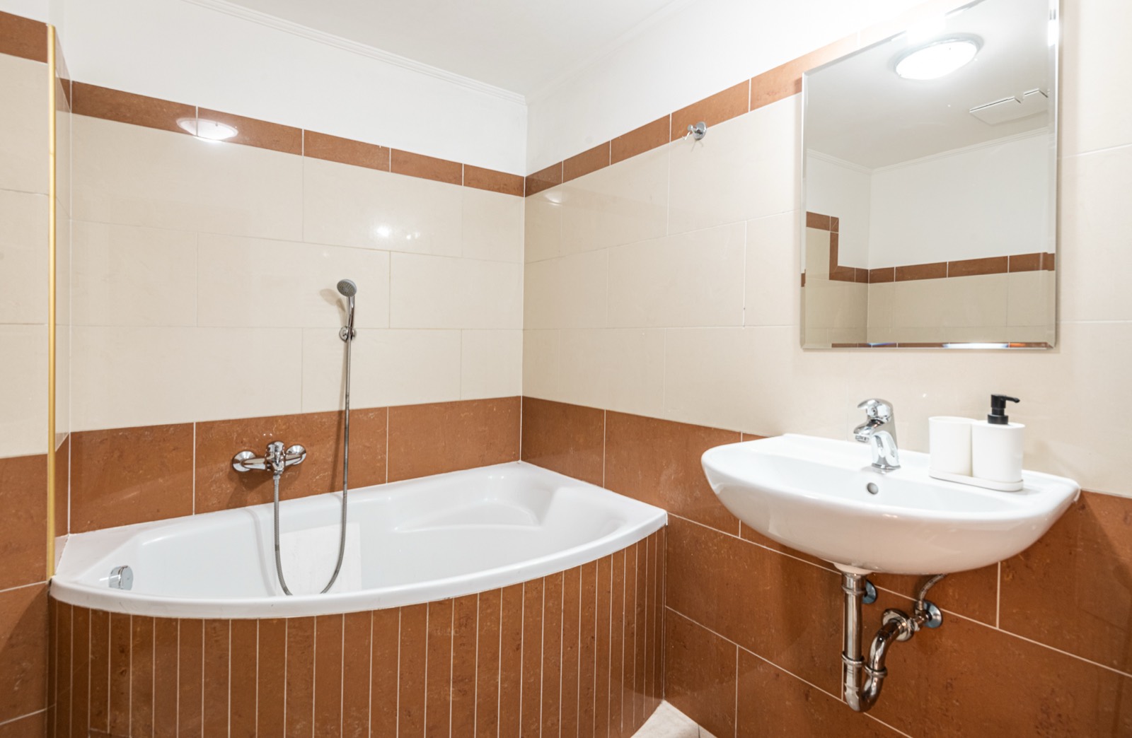 Apartment H03 — photo 6