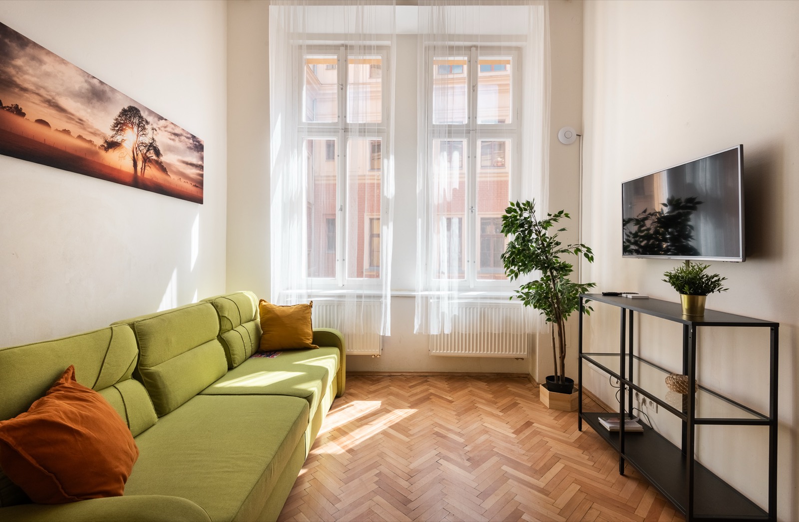 Apartment H06 — photo 9