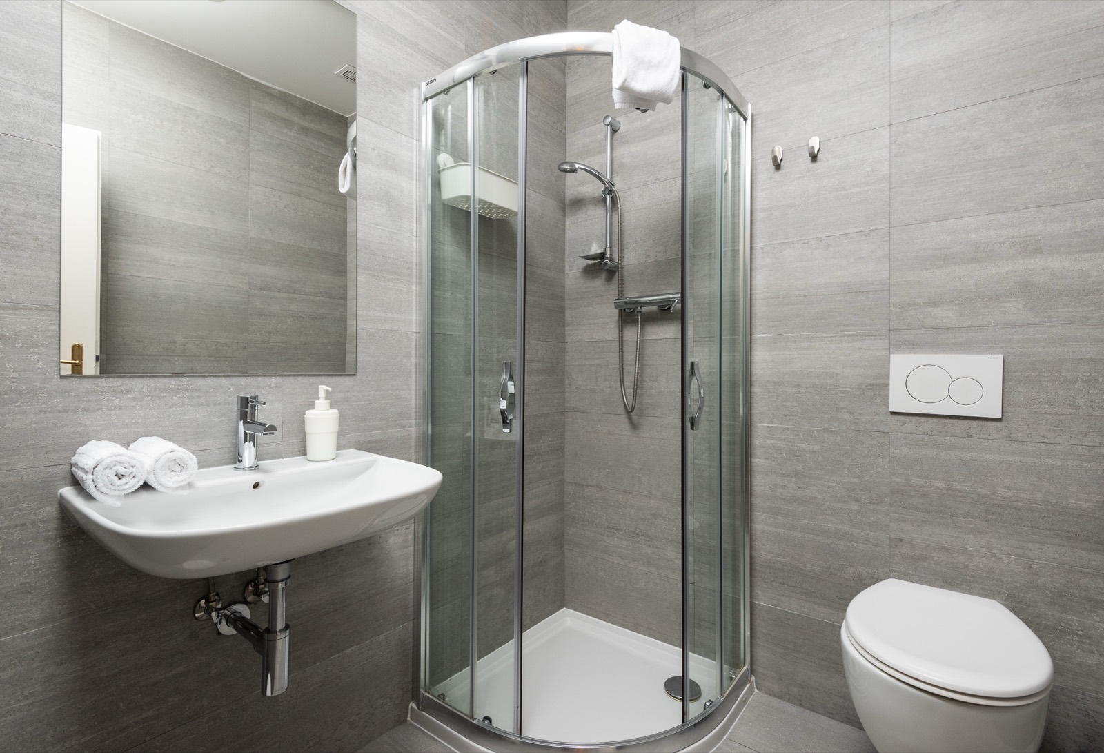 Apartment RE01 — photo 3