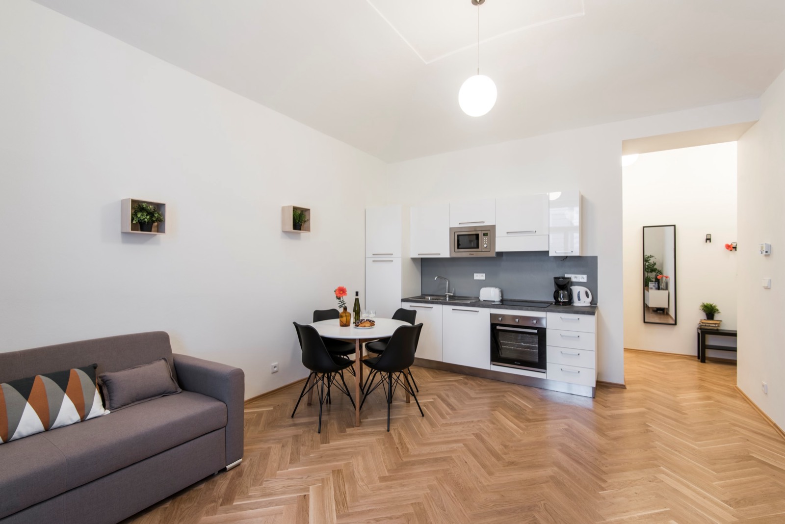 Apartment RE03 — photo 9