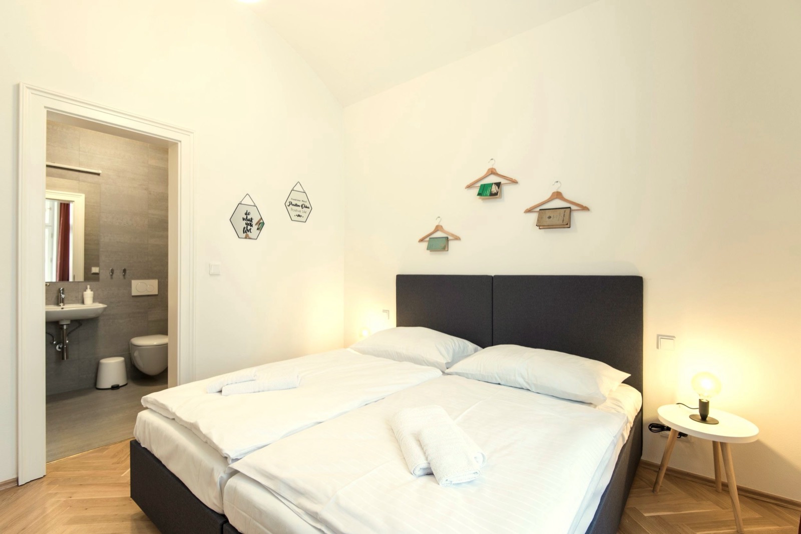 Apartment RE05 — additional photo 1