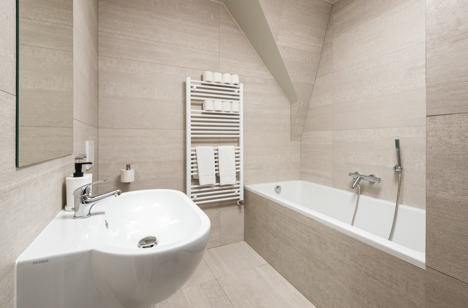 Apartment RE22 — additional photo 32